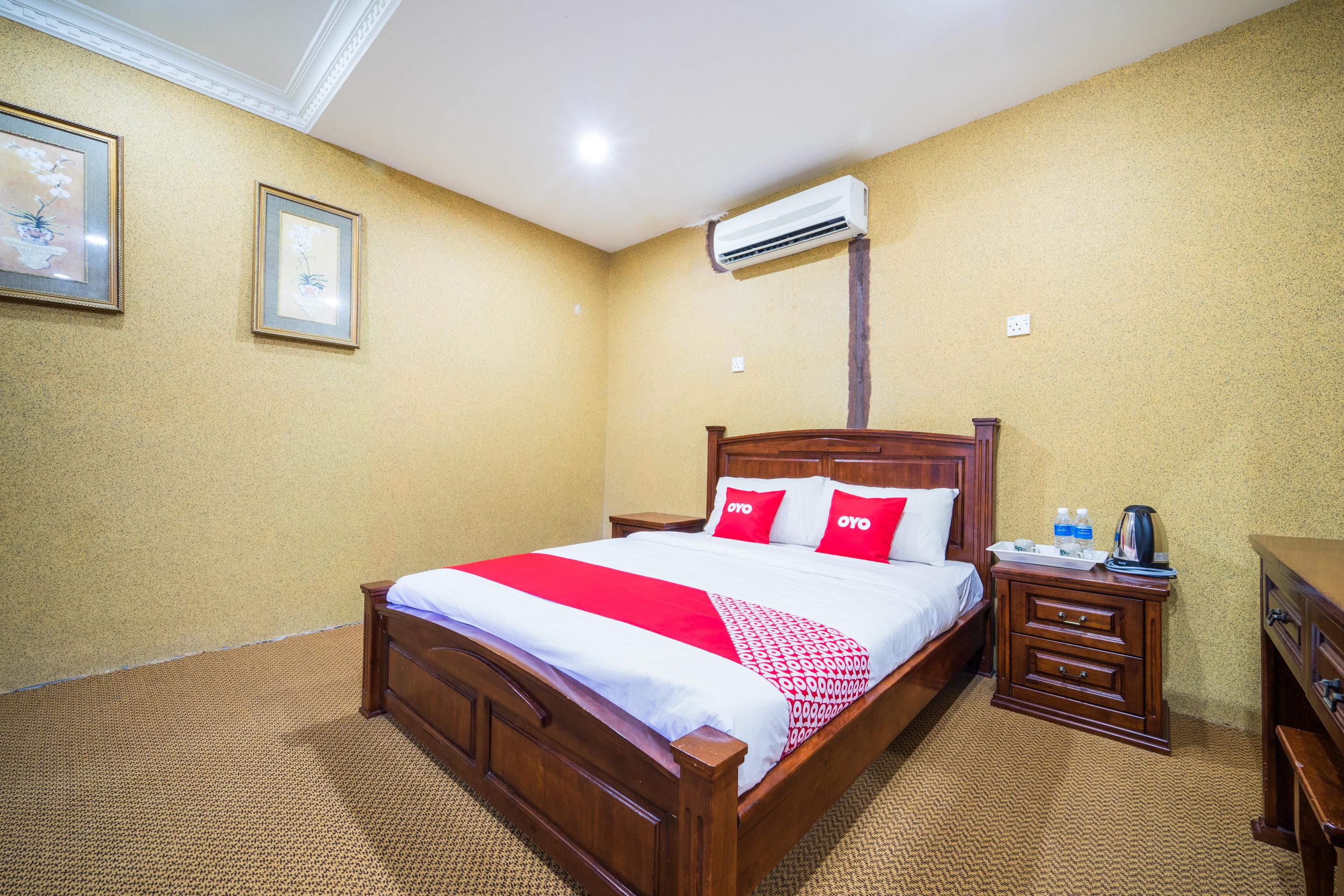 Terap Inn Kampong Raja Екстериор снимка