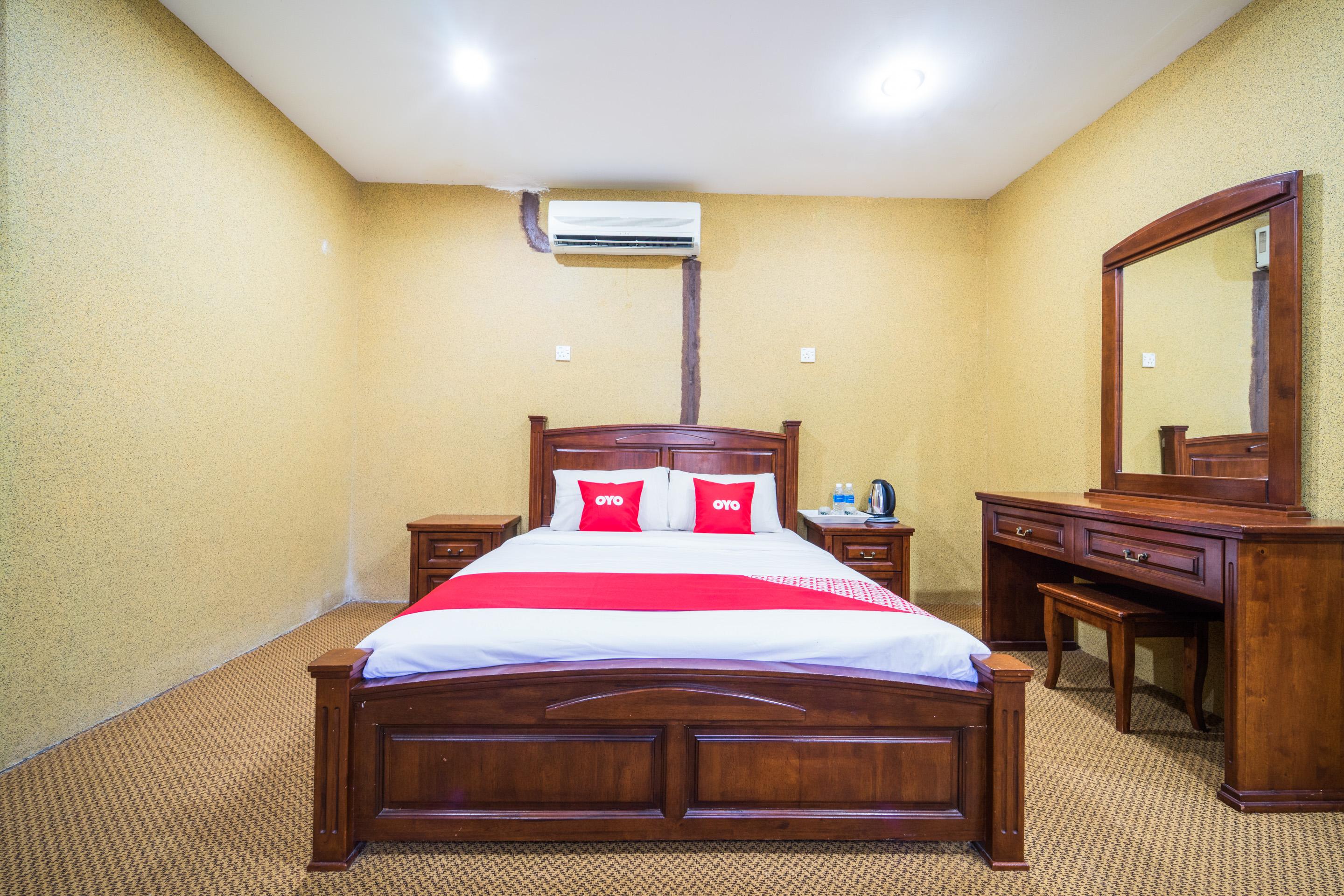Terap Inn Kampong Raja Екстериор снимка