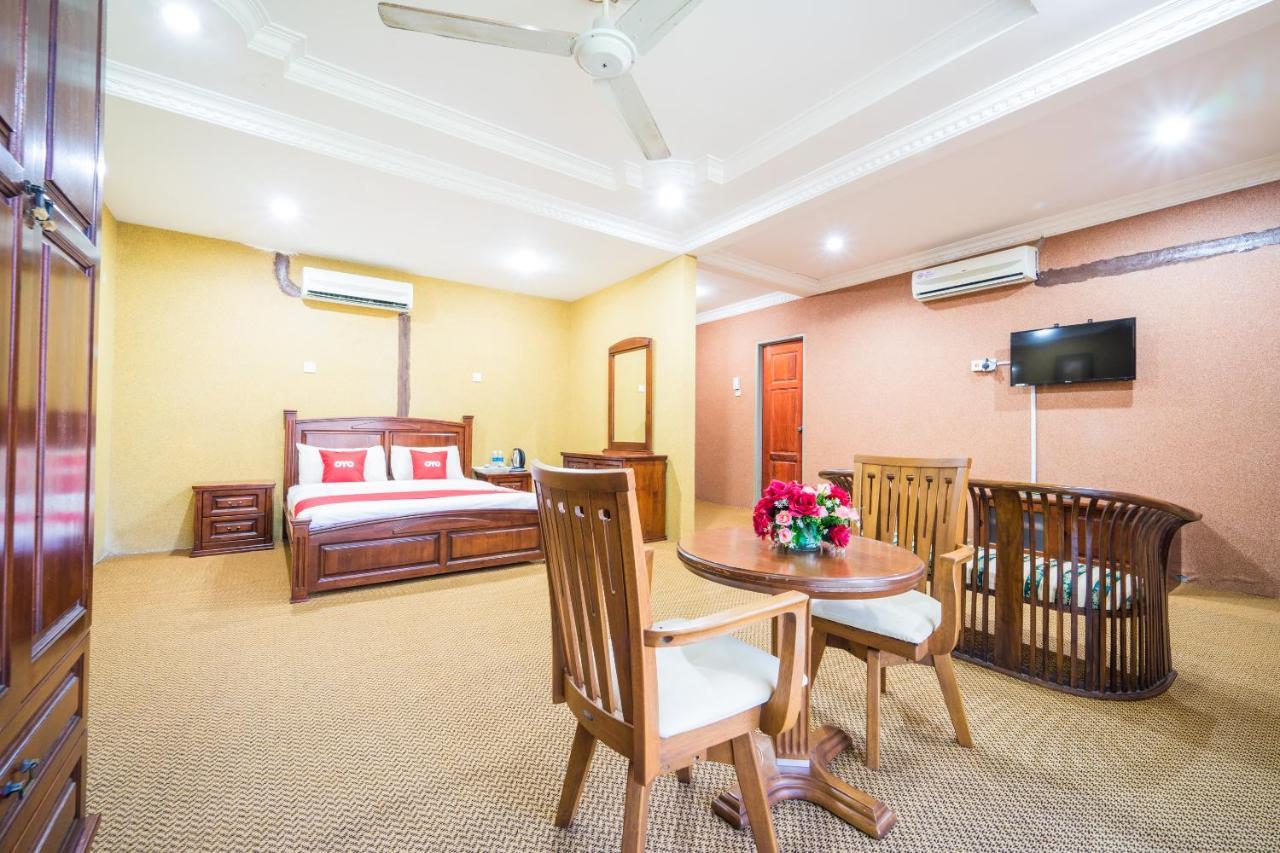 Terap Inn Kampong Raja Екстериор снимка
