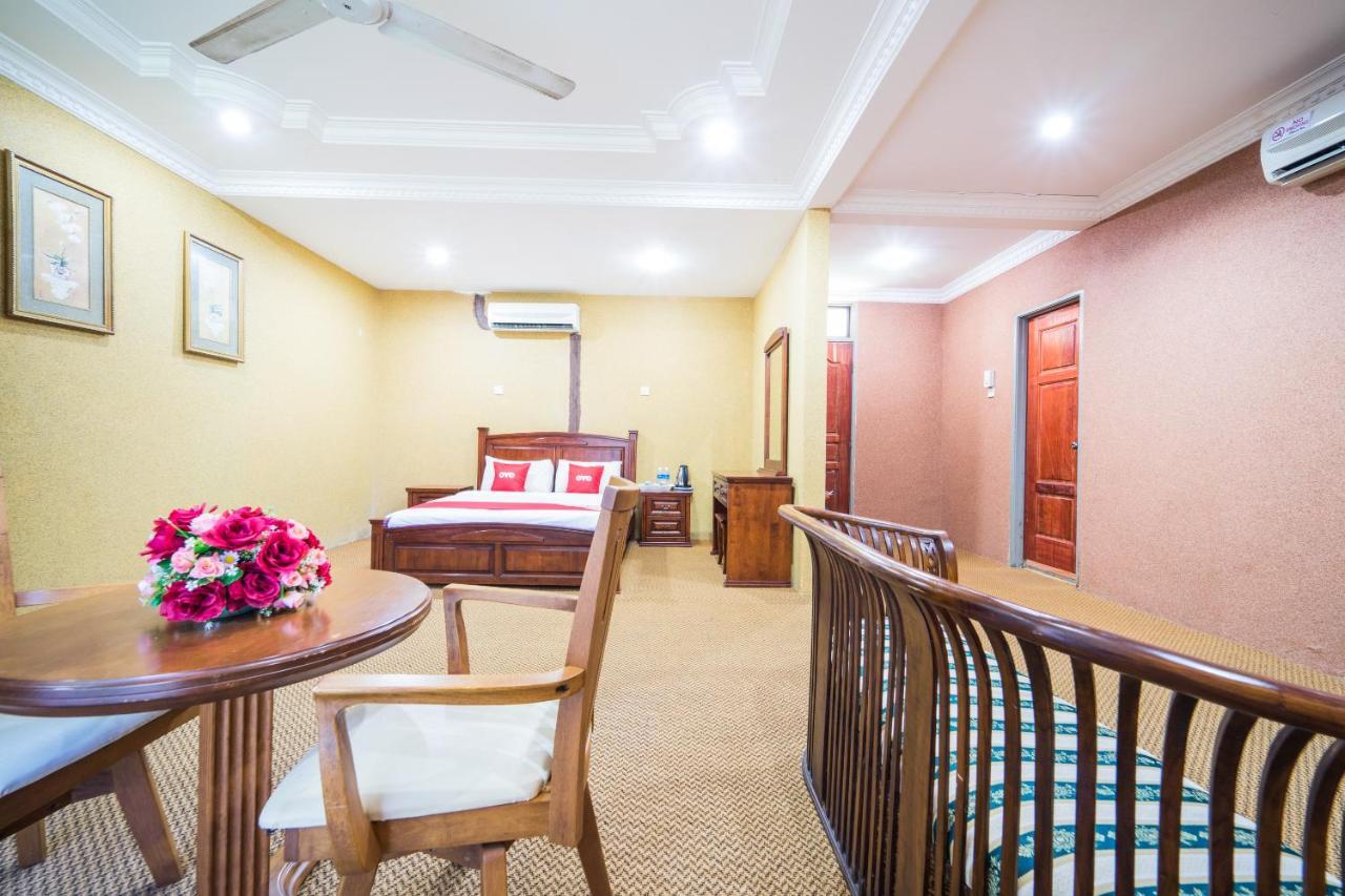 Terap Inn Kampong Raja Екстериор снимка